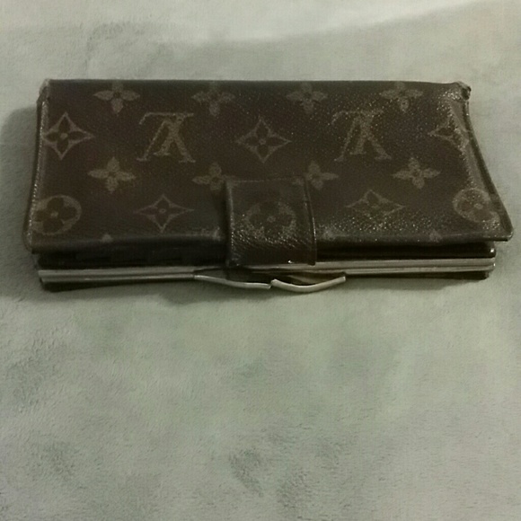 Louis Vuitton Monogram bifold long wallet - Picture 2 of 4