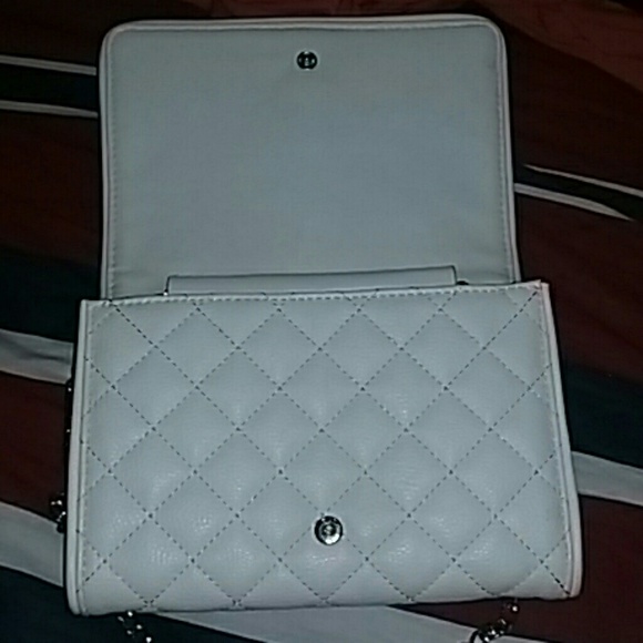 Purse - Picture 2 of 3