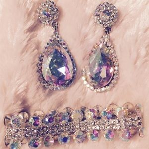 Pageant/prom/hoco/formal earrings and bracelet!