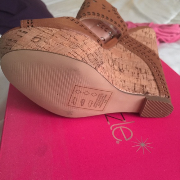 Wedges - Picture 2 of 2