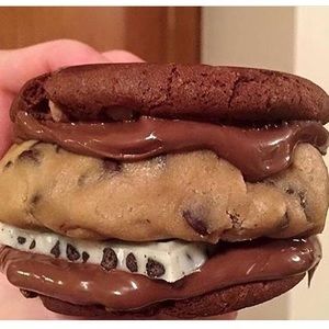 Meet your Posher, Jena