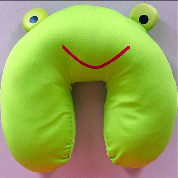 Kids neck pillow support
