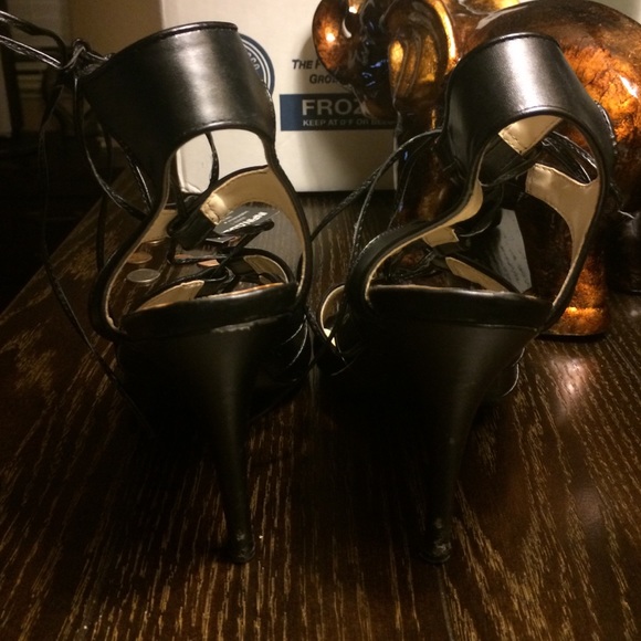 Heels - Picture 3 of 3