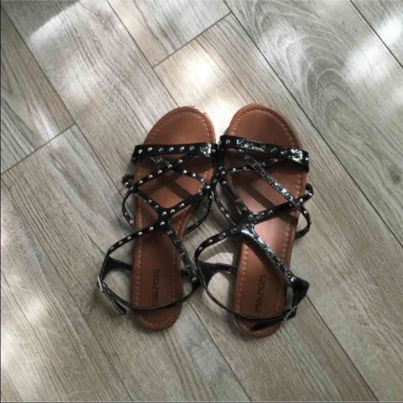 Maurices sandals