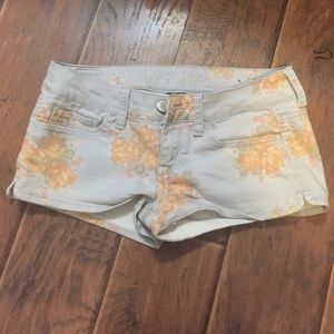 American eagle size 4 shorts