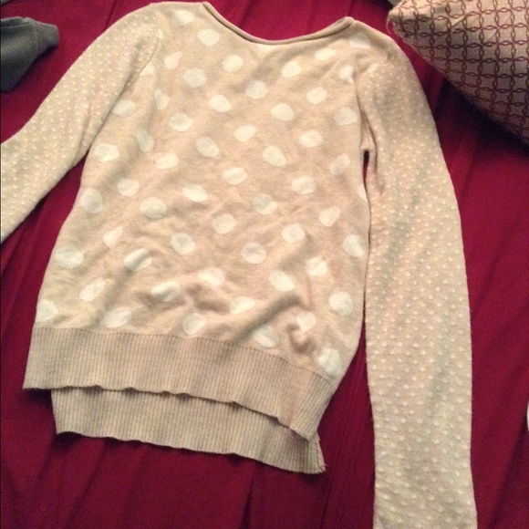 Long sleeved sweater