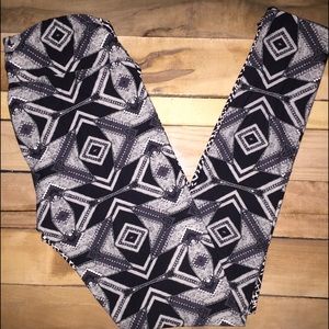 LuLaRoe Leggings OS