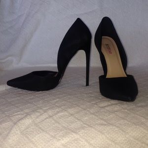 Black 4 inch heels