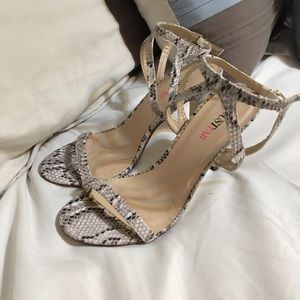Justfab strappy heels size 8. Never worn