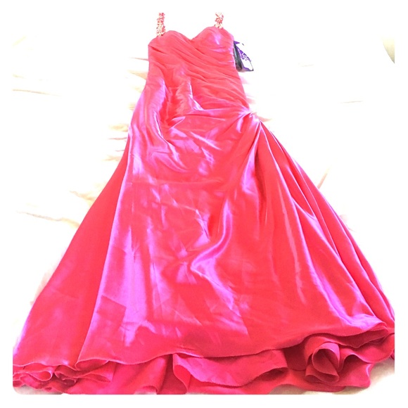 Alfred Angelo Dresses & Skirts - 🎊SALE🎊 Niki for Alfred Angelo Disney