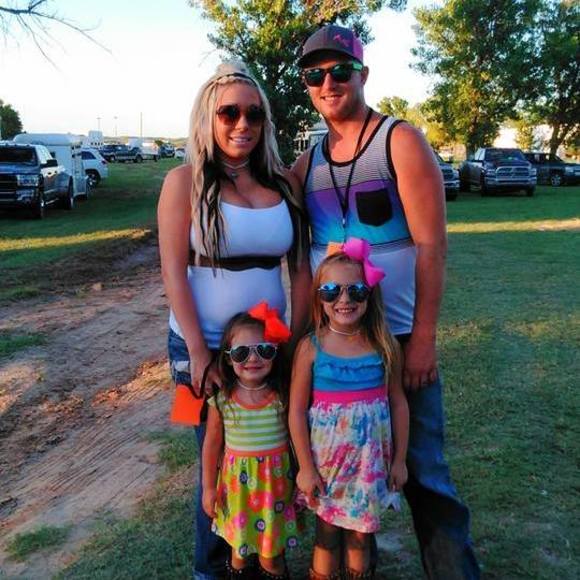 Meet your Posher, Caylie