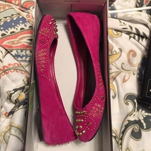 Magenta studded flats