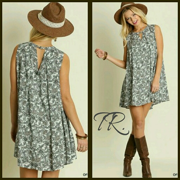 🌴Keyhole Dress - Picture 2 of 4