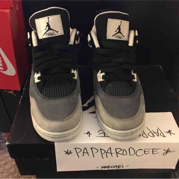 AIR JORDAN 4 RETRO FEAR PACK size 6.5y - Picture 2 of 4