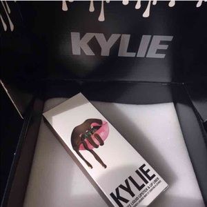 Kylie Lip Kit