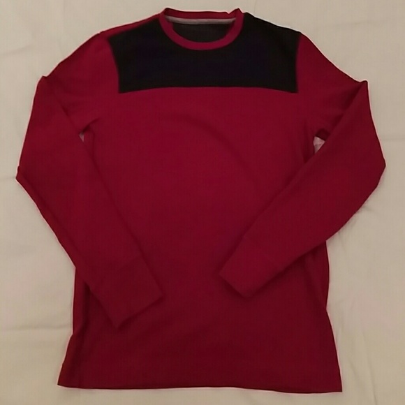 Red and black small banana republic sweater