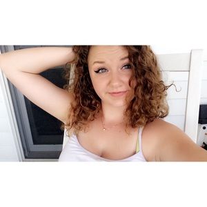 Meet your Posher, Paige