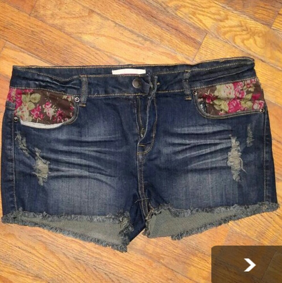 2.1 denim/floral shorts