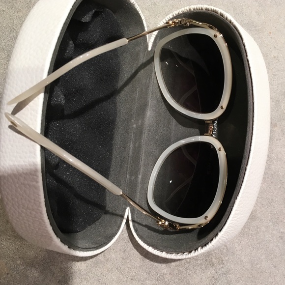 Sunglasses - Picture 4 of 4