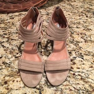 Halogen gray suede wedges