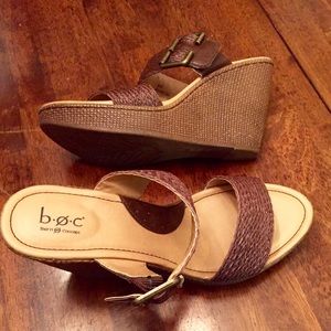 B.O.C. by BORN Brown Woven Wedge Size 10M