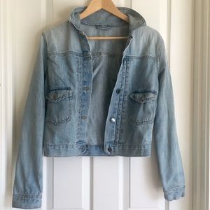 Light wash Jean jacket