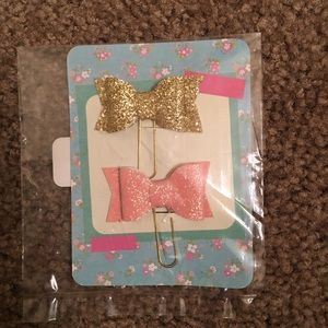 Bow paper clips for planner