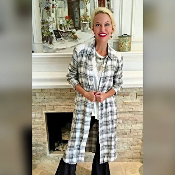 ! Super cool plaid dress/duster💕-ONE LEFT - Picture 2 of 2