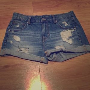 Boyfriend jean shorts