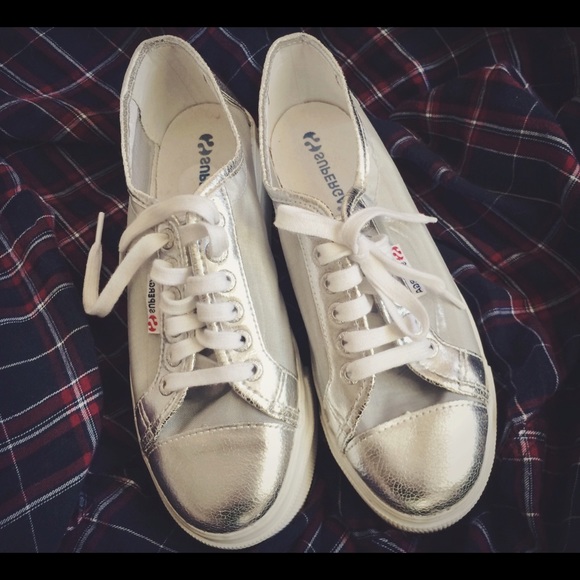 Superga Size 8 ~FITS LIKE SIZE 9~ Silver Flatforms