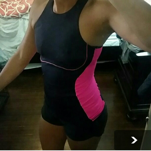 Lululemon Stappy Cross Back High Neck Tank Top