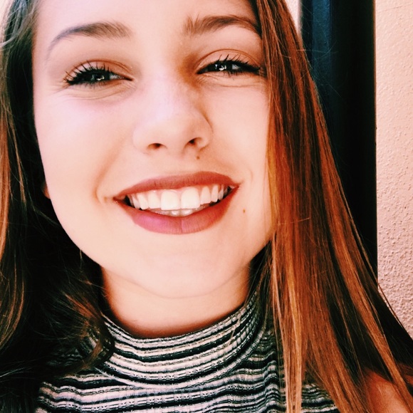 Meet your Posher, Elsa - Picture 1 of 1