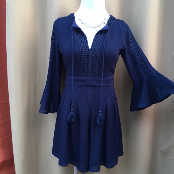 CROCHET TRIM PARTIAL BELL SLEEVE ROMPER 1 left - Picture 2 of 8