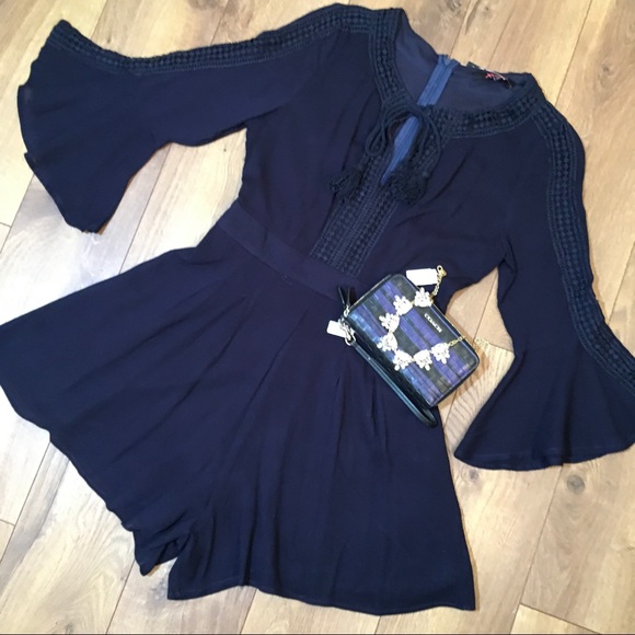 CROCHET TRIM PARTIAL BELL SLEEVE ROMPER 1 left - Picture 7 of 8