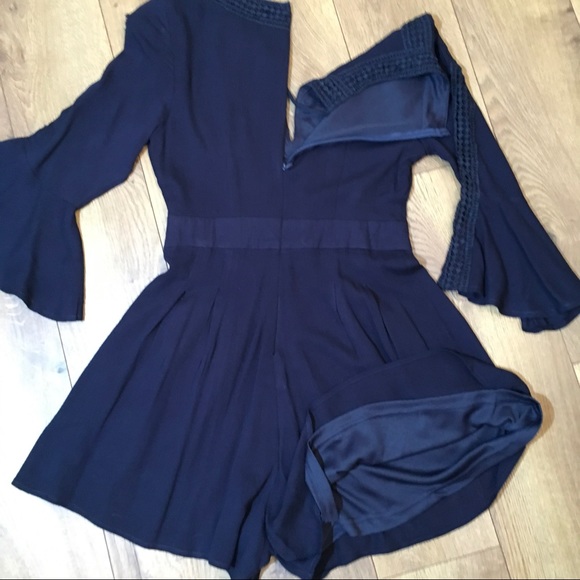 CROCHET TRIM PARTIAL BELL SLEEVE ROMPER 1 left - Picture 4 of 8