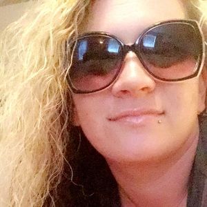 Meet your Posher, Johnna