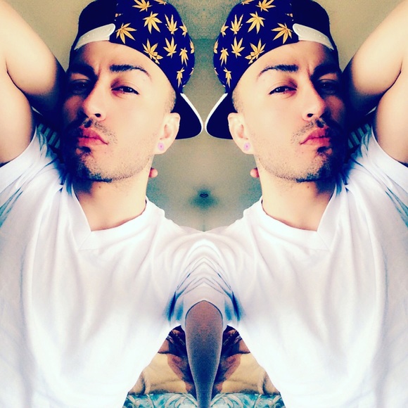 Meet your Posher, Art - Picture 1 of 1