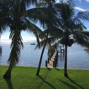 Meet your Posher, Leslie