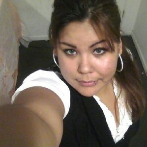 Meet your Posher, Stephani