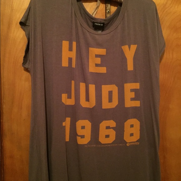 Torrid Hey Jude top - size 1