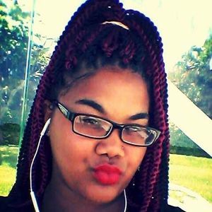 Meet your Posher, Jocelyn