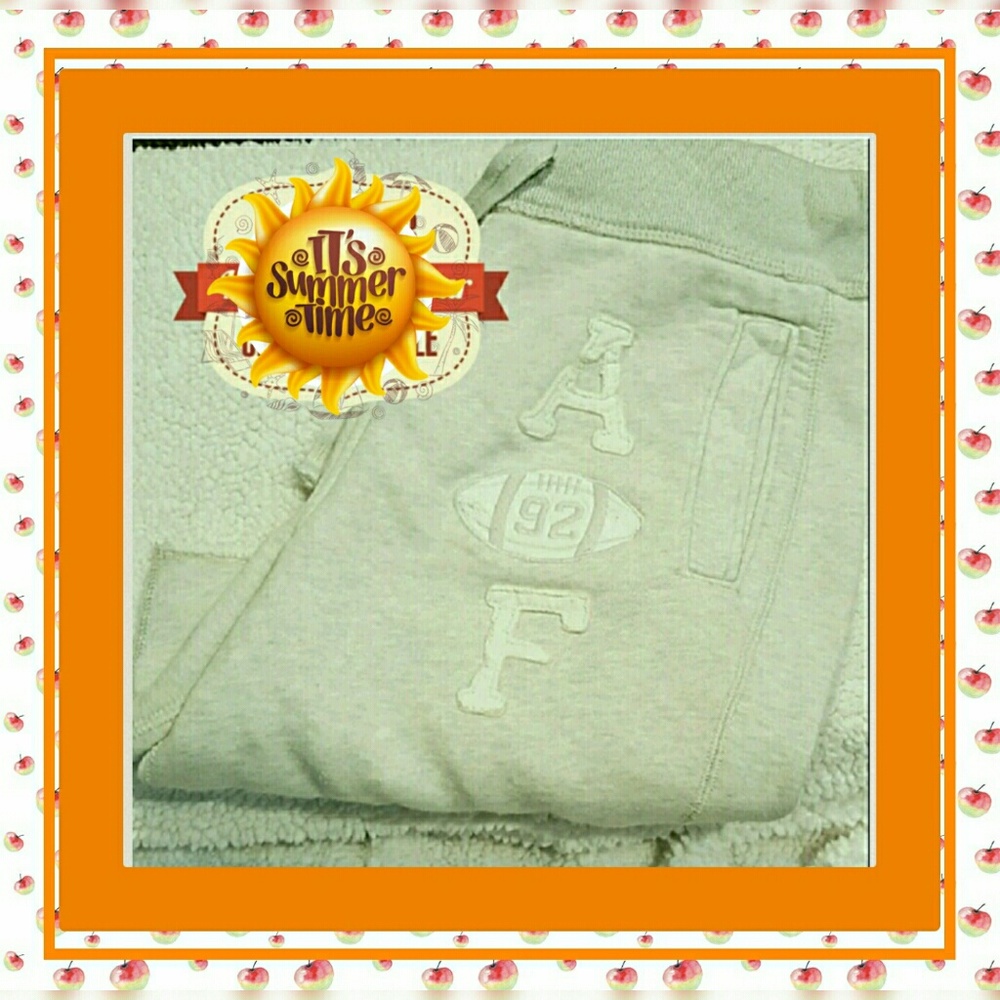 SALE! comfortable heather gray boyfriend short