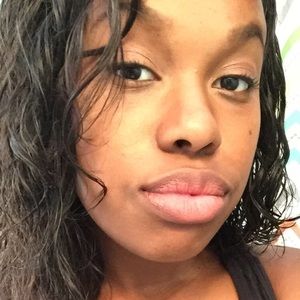 Meet your Posher, Felice