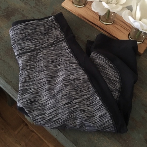 💜MPG Workout Capri Tights💜