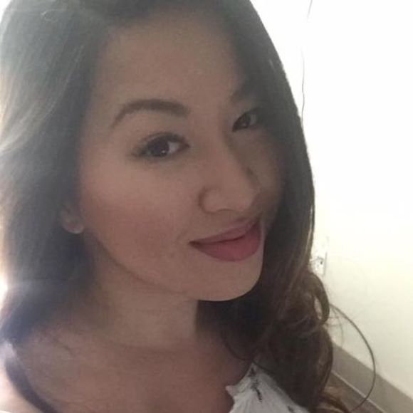 Meet your Posher, Amanda - Picture 3 of 3