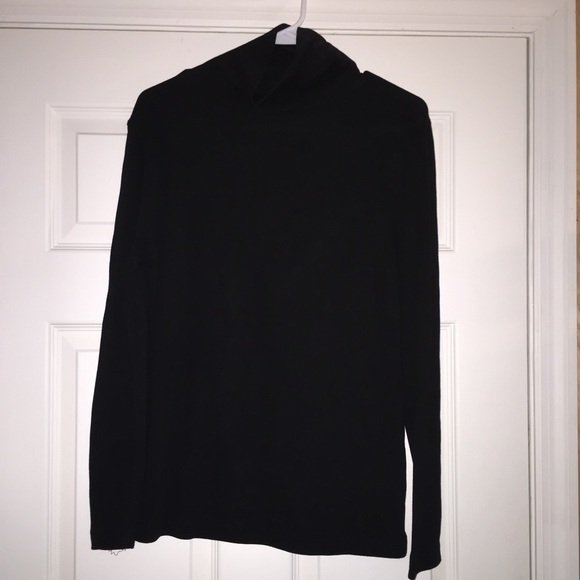 Black TurtleNeck - Picture 1 of 3
