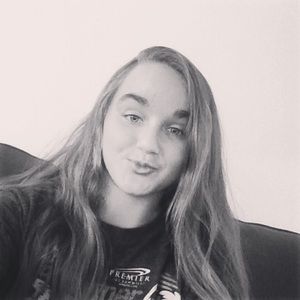 Meet your Posher, Lydia