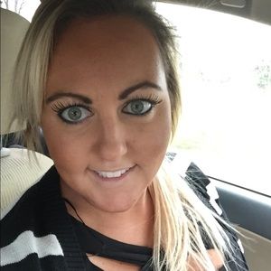 Meet your Posher, Linsy