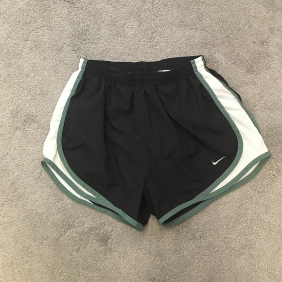 Nike dri fit athletic shorts size small.