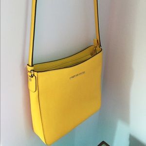 Authentic yellow Michael Kors Crossbody